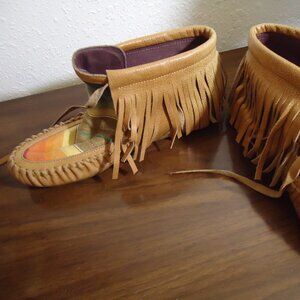 Gorgeous Sz 6 L & B Fringed Moccasins Slip On leather Aztec Boots Shoes